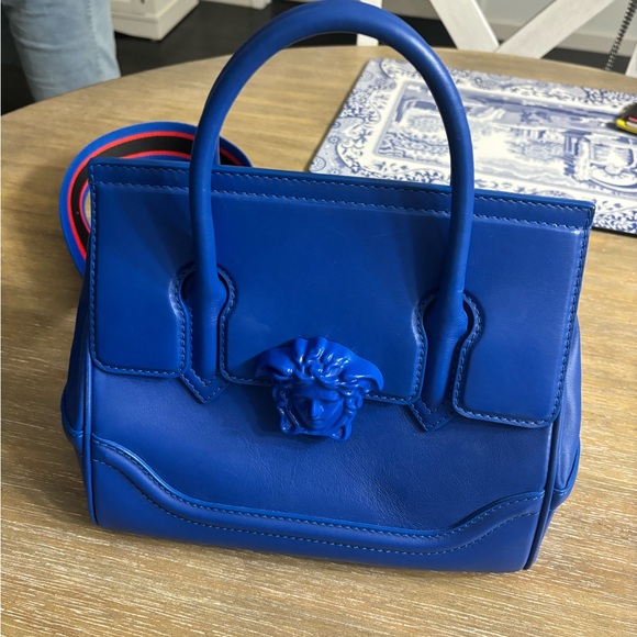 Versace Medusa Shoulder Bag - Picture 14 of 14